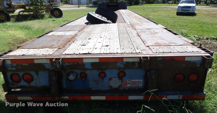 image for item K5683 2002 Doonan 482DB14B drop deck trailer
