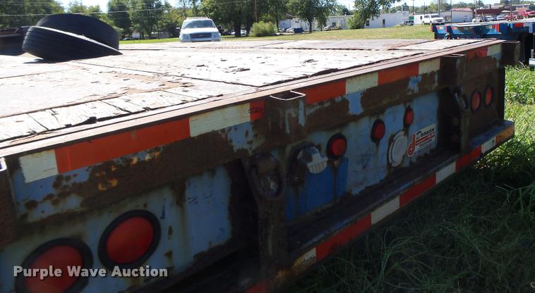 image for item K5683 2002 Doonan 482DB14B drop deck trailer