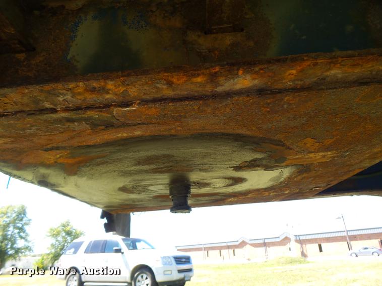 image for item K5683 2002 Doonan 482DB14B drop deck trailer