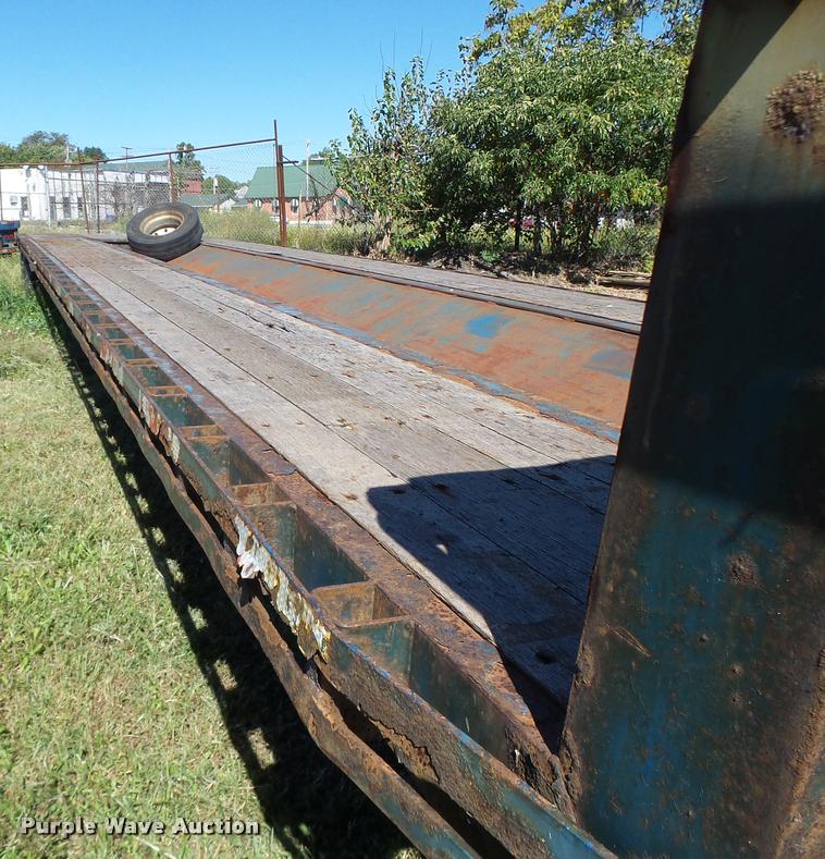 image for item K5683 2002 Doonan 482DB14B drop deck trailer