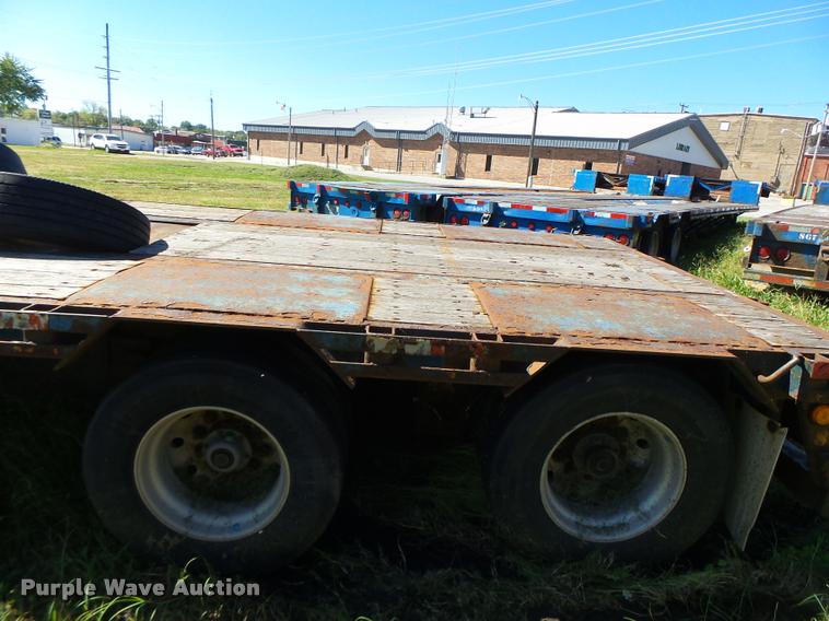 image for item K5683 2002 Doonan 482DB14B drop deck trailer
