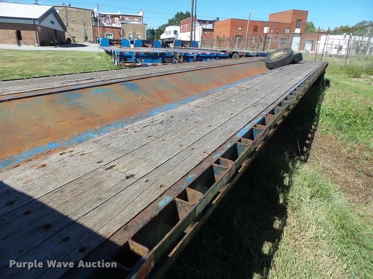 image for item K5683 2002 Doonan 482DB14B drop deck trailer