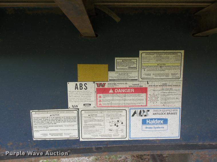 image for item K6999 2000 Utility flatbed trailer