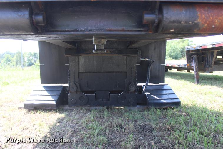 image for item L4802 1999 Doonan lowboy equipment trailer