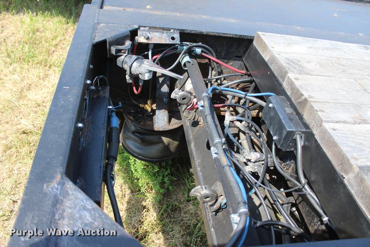 image for item L4802 1999 Doonan lowboy equipment trailer