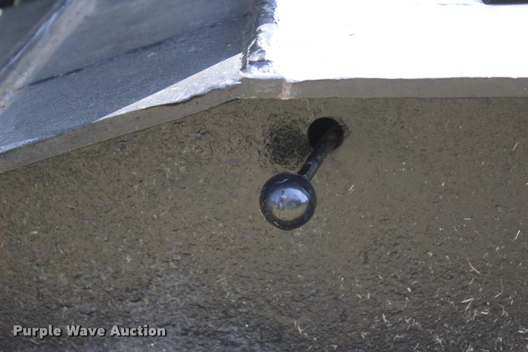 image for item L4802 1999 Doonan lowboy equipment trailer