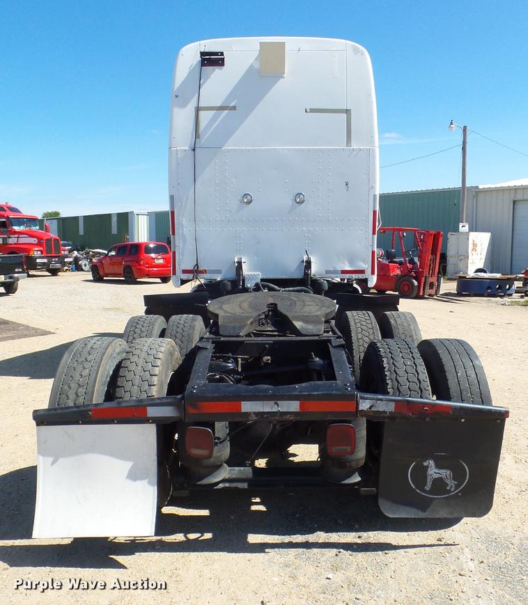 image for item L6978 2001 Peterbilt 387 semi truck