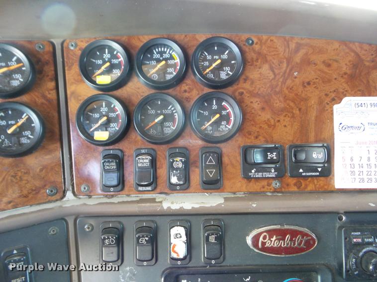 image for item L6978 2001 Peterbilt 387 semi truck