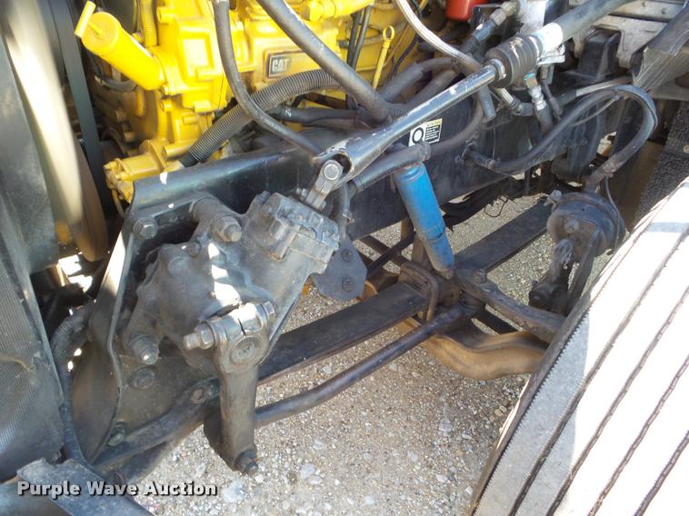 image for item L6978 2001 Peterbilt 387 semi truck