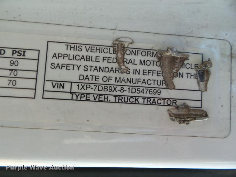 image for item L6978 2001 Peterbilt 387 semi truck