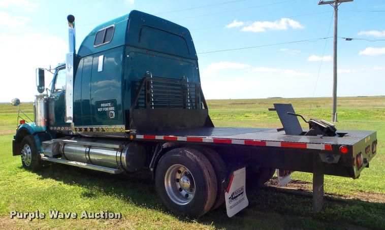 image for item L6979 1998 Western Star 4964FX semi truck