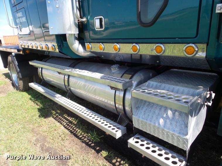 image for item L6979 1998 Western Star 4964FX semi truck