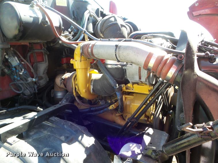 image for item L6981 2004 Kenworth T2000 semi truck