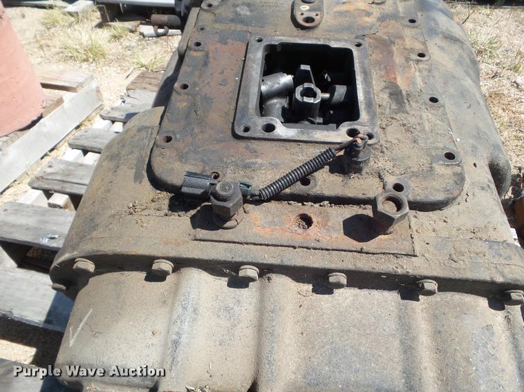 image for item L6989 Eaton Fuller Super 10 speed manual transmission