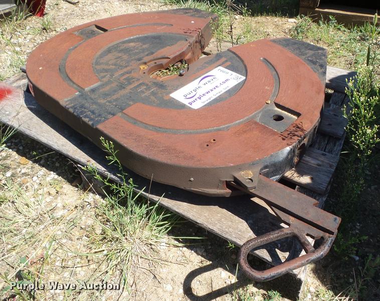 image for item L6994 Jost fifth wheel plate