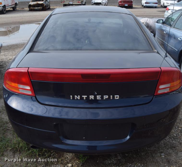 image for item L2603 2000 Dodge Intrepid