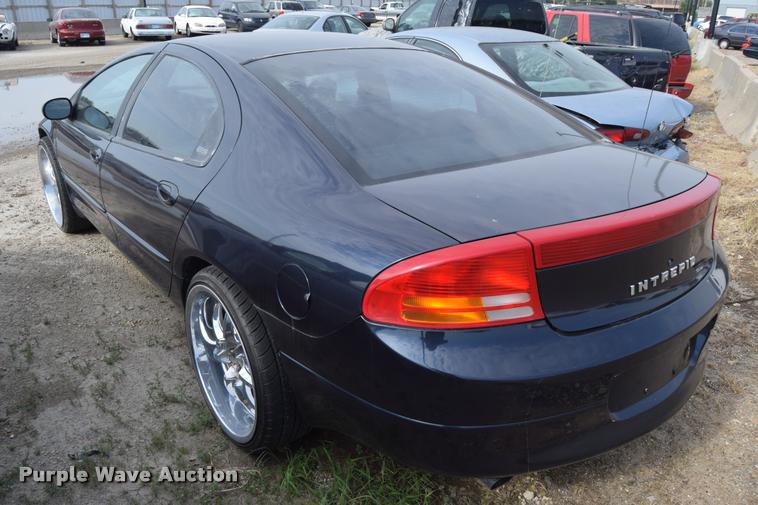 image for item L2603 2000 Dodge Intrepid