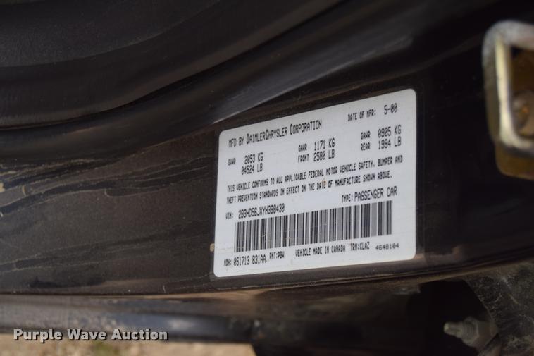 image for item L2603 2000 Dodge Intrepid