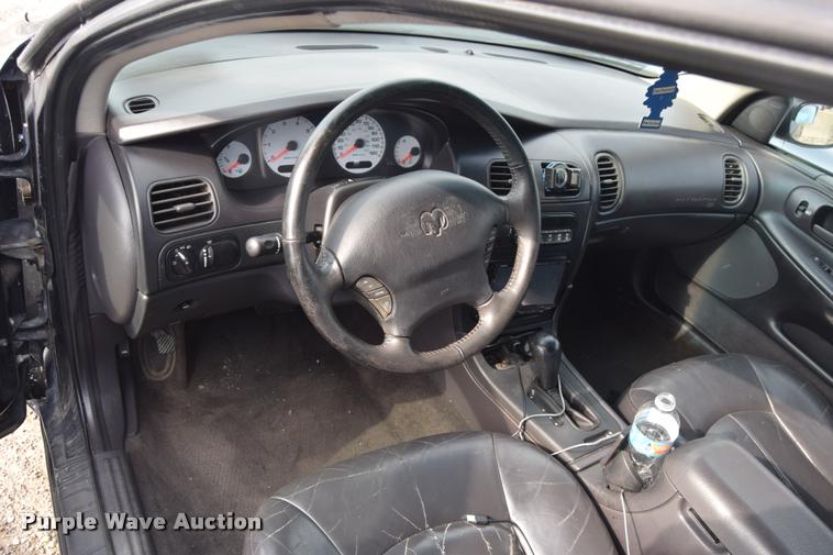 image for item L2603 2000 Dodge Intrepid