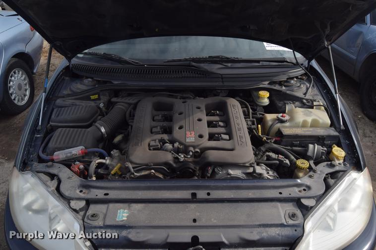 image for item L2603 2000 Dodge Intrepid