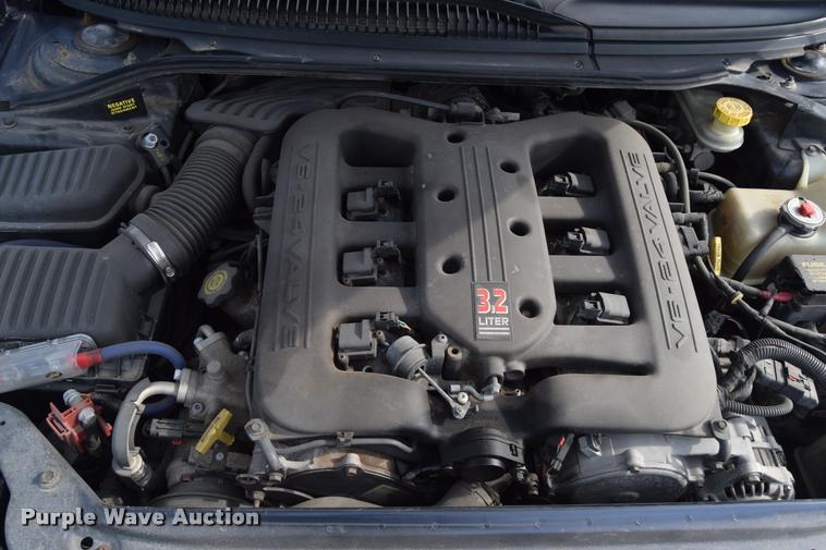 image for item L2603 2000 Dodge Intrepid