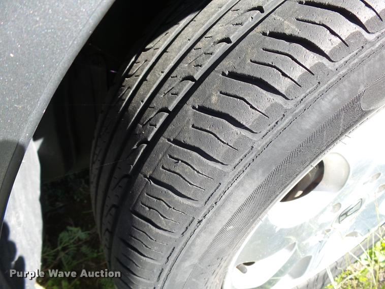 image for item L2716 2002 Honda Odyssey van