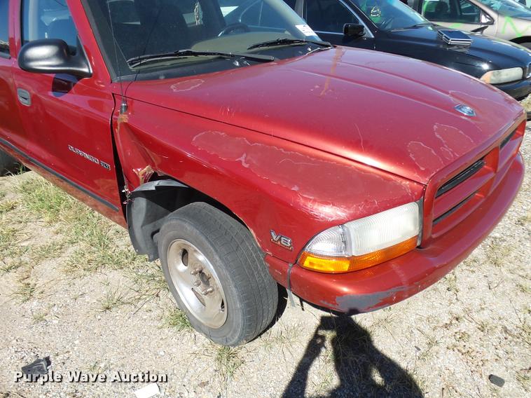 image for item L2717 1999 Dodge Durango SUV