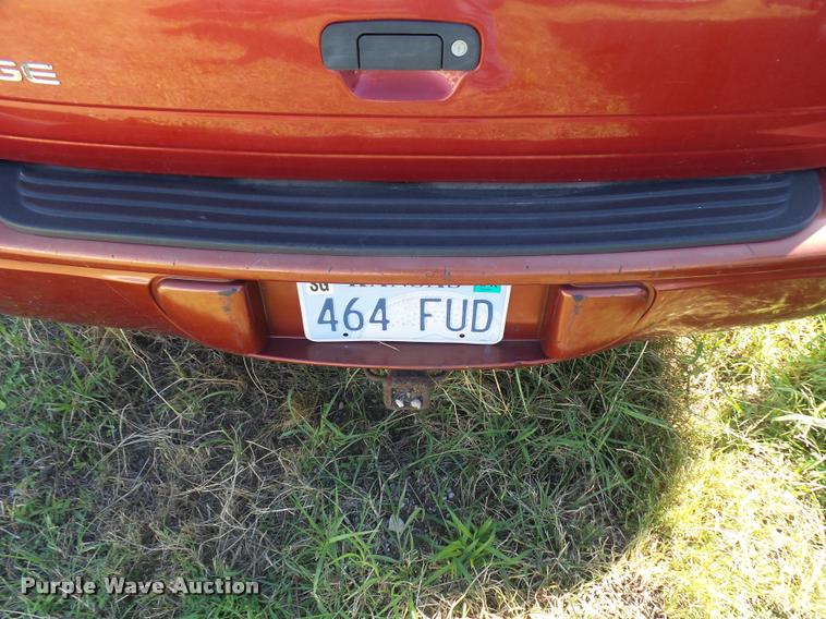 image for item L2717 1999 Dodge Durango SUV