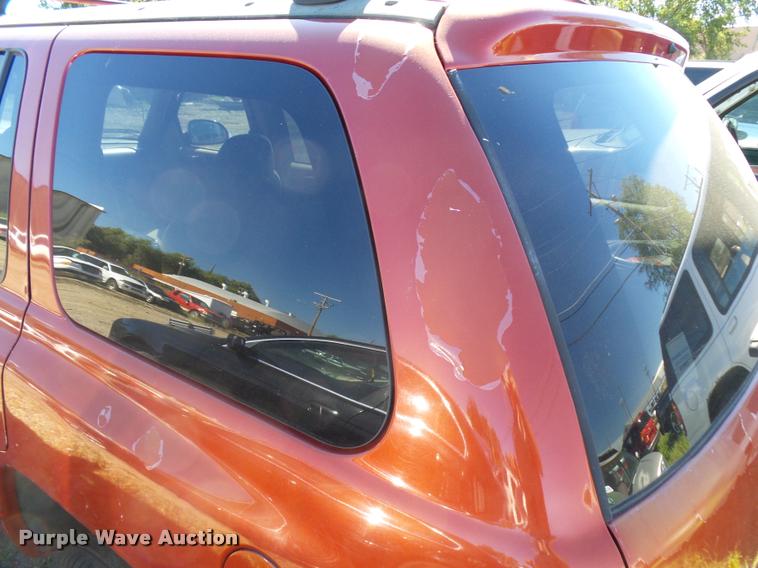 image for item L2717 1999 Dodge Durango SUV