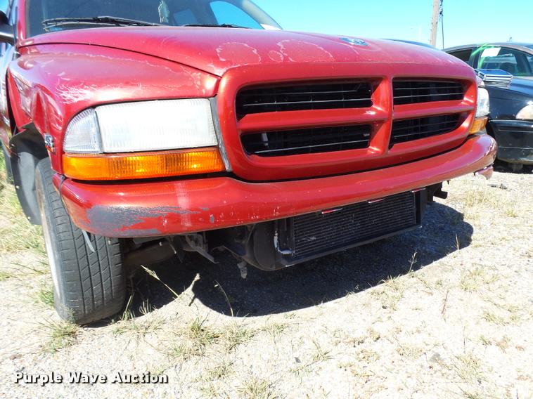 image for item L2717 1999 Dodge Durango SUV