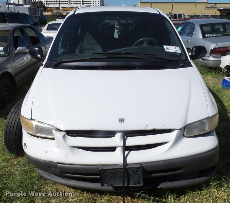 image for item L2718 1999 Dodge Caravan van