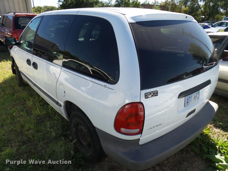 image for item L2718 1999 Dodge Caravan van