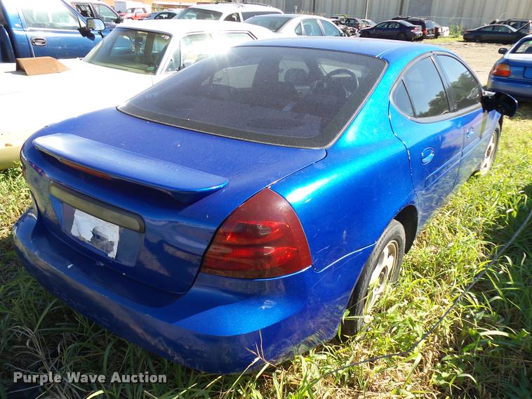 image for item L2719 2005 Pontiac Grand Prix