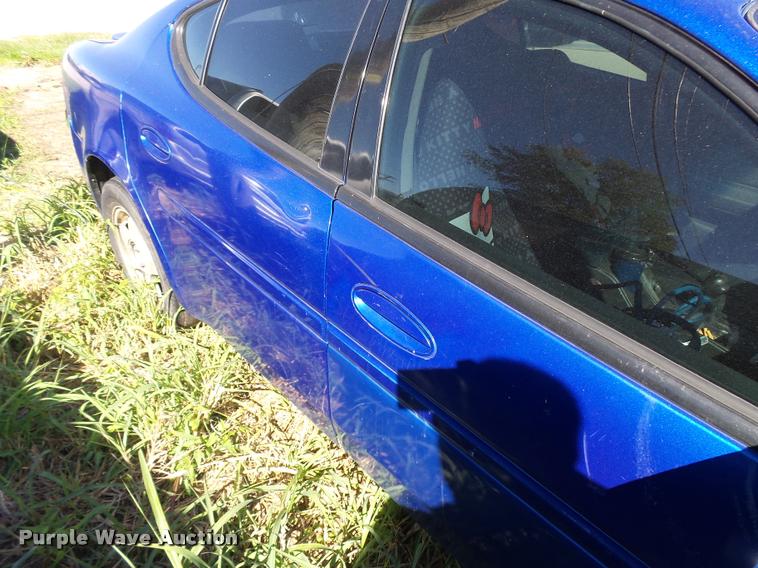 image for item L2719 2005 Pontiac Grand Prix