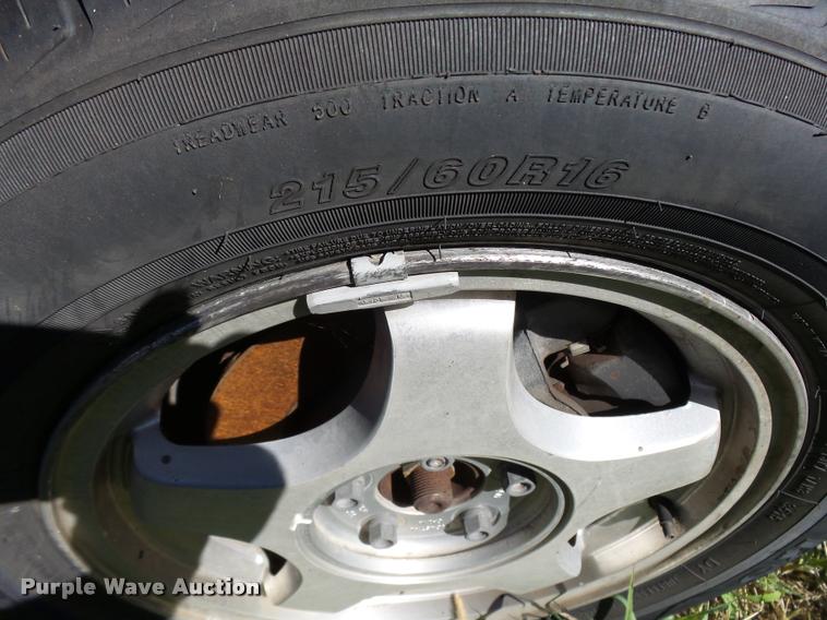 image for item L2719 2005 Pontiac Grand Prix