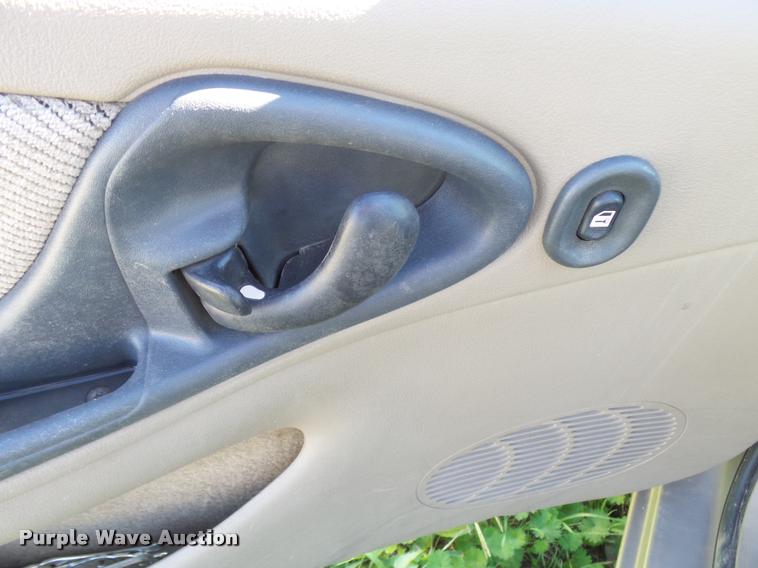 image for item L2720 2000 Chevrolet Cavalier