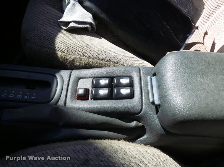 image for item L2720 2000 Chevrolet Cavalier