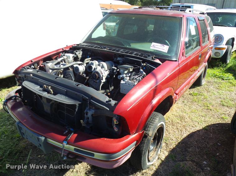 image for item L2722 1995 GMC Jimmy SUV