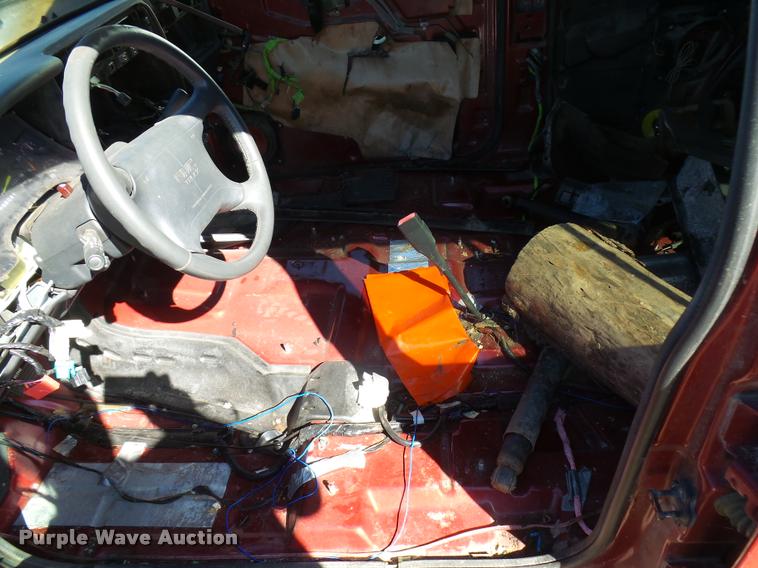 image for item L2722 1995 GMC Jimmy SUV