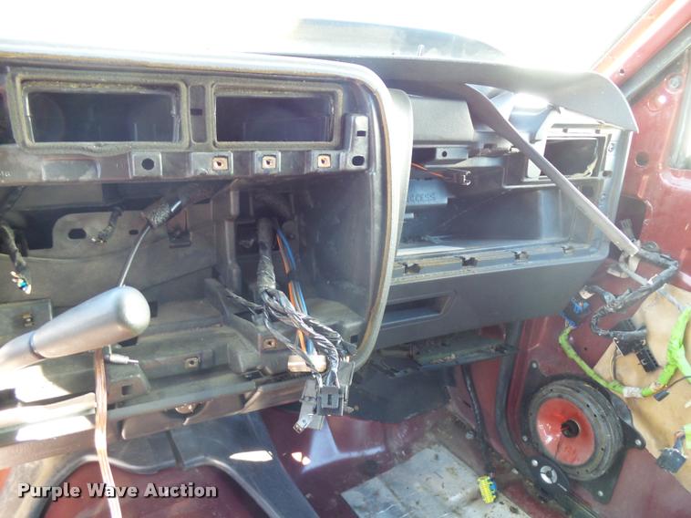 image for item L2722 1995 GMC Jimmy SUV