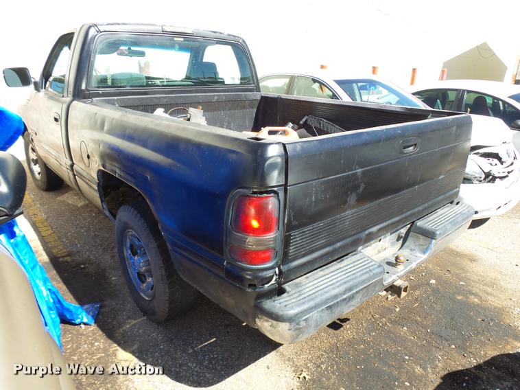 image for item L2723 1996 Dodge Ram 1500 pickup truck