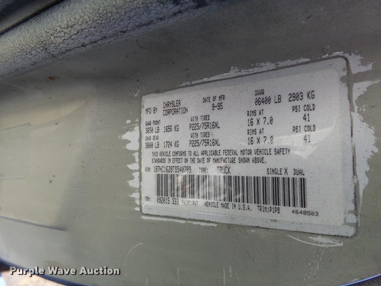 image for item L2723 1996 Dodge Ram 1500 pickup truck