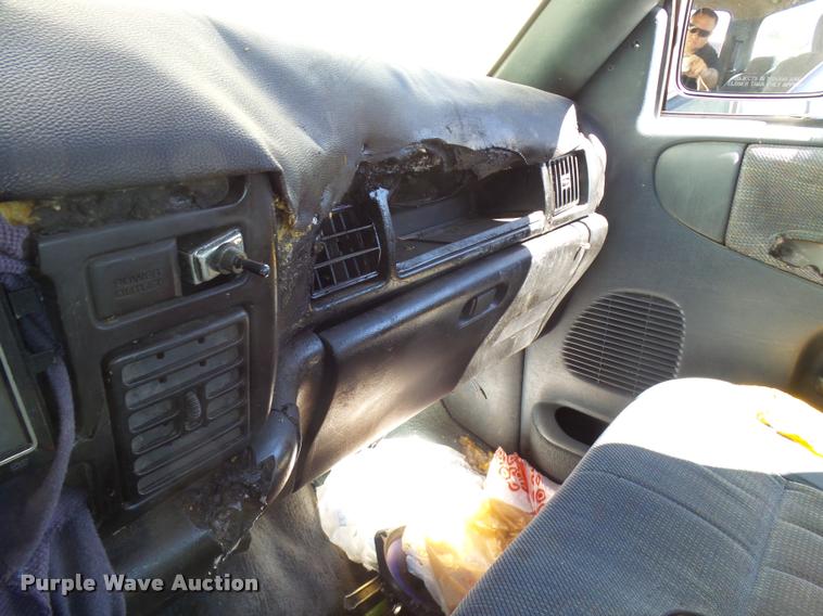 image for item L2723 1996 Dodge Ram 1500 pickup truck