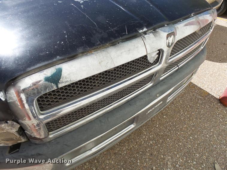 image for item L2723 1996 Dodge Ram 1500 pickup truck