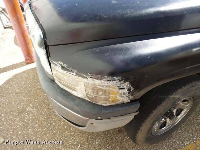 image for item L2723 1996 Dodge Ram 1500 pickup truck