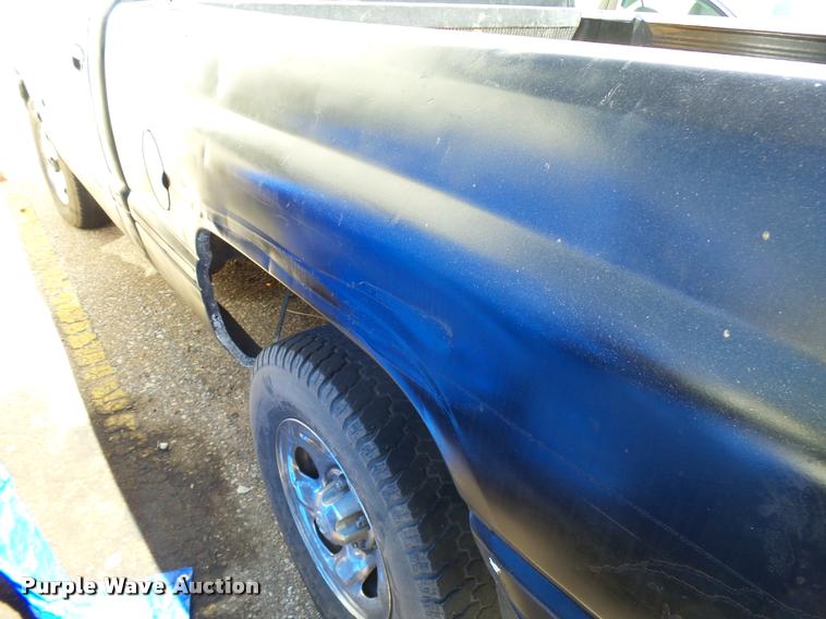 image for item L2723 1996 Dodge Ram 1500 pickup truck