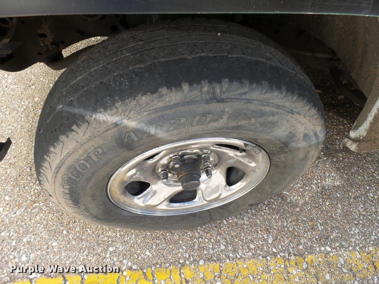 image for item L2723 1996 Dodge Ram 1500 pickup truck