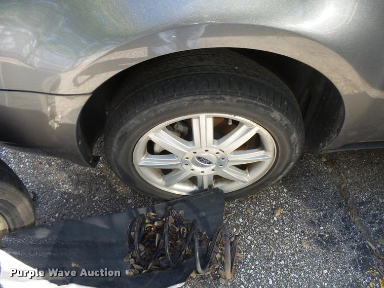 image for item L2727 2006 Ford Five Hundred