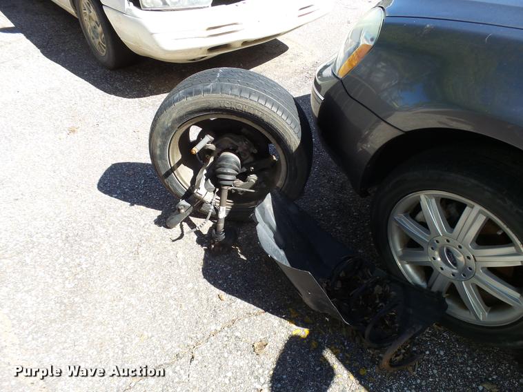 image for item L2727 2006 Ford Five Hundred