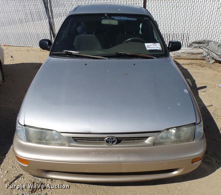 image for item L2729 1996 Toyota Corolla